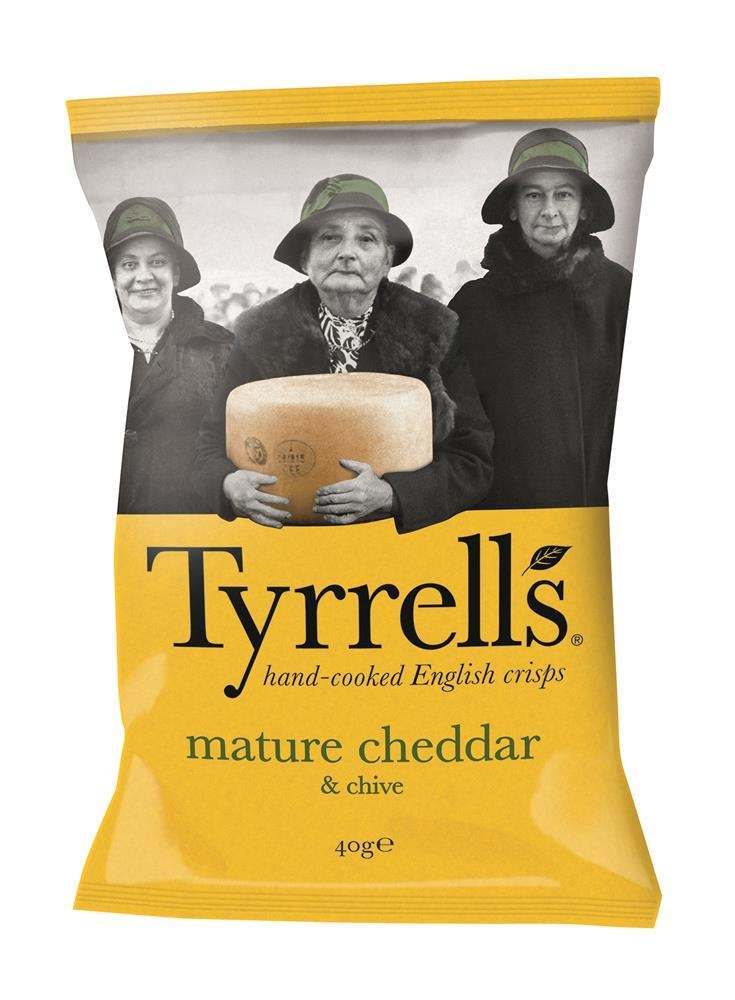 Tyrrell's Mature Cheddar & Chives Crisps 40g - Pack of 6